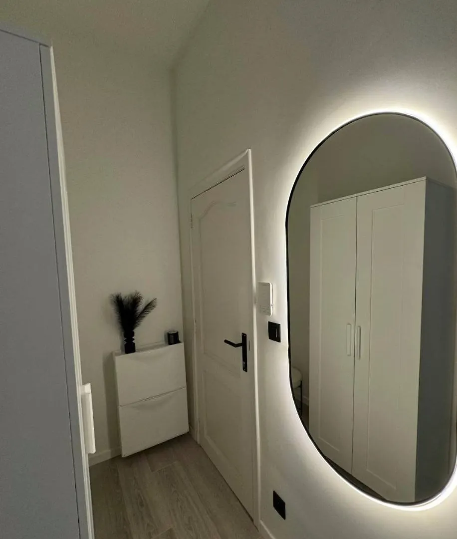 아파트 Studio A Ixelles - Viaduc 브뤼셀